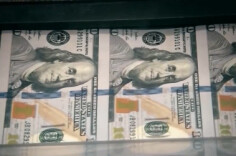 国际金价“八连跌” 避险资产为何“失灵”