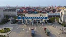 省商务厅深入贯彻落实全国两会精神 持续用力打造内陆地区改革开放高地