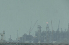 暴涨40%！霍尔木兹海峡“梗阻” 冲击氦气供应链