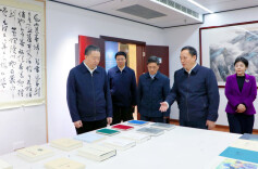 毛万春在省文史研究馆调研