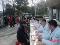 云溪湾社区：三月学雷锋，志愿服务暖人心