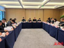 怀化保险协会赴岳阳学习交流 探讨保险服务外贸经济新路径