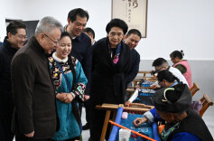 沈晓明赴湘西州调研