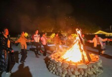 屈原窑鸡带动乡村文旅出圈的观察与展望