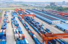 长沙晚报丨今年前2个月长沙外贸同比增长12.7%，实现开门稳