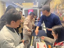 高塘岭街道：“春风行动”助农兴产义卖 产业就业双帮扶