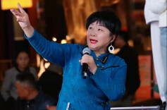 退休不退艺！“卡哇伊”娭毑花鼓戏唱响“新湖南大舞台”