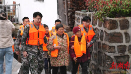 凉亭坳乡开展防洪疏散演练 筑牢防汛安全防线