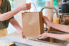 5万家门店后，雪王要换一种活法？