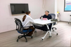 法学专家走进学生社区“把脉问诊”