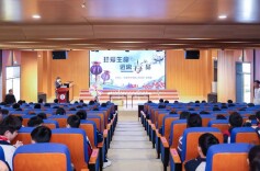 张家界中院开展法治宣传进校园活动