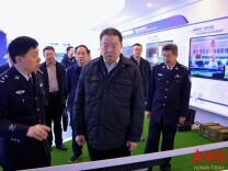 毛万春在湖南警察学院调研