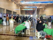 5000学子进场！1900人签约！张家界市人社局把招聘会“搬”进校园