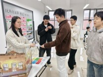 这场沙盘游戏为学子打造真实感十足的“创业第一课”