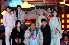 拄拐登上新湖南大舞台，小阿冬：只想在这里唱首歌