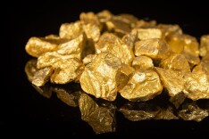 周末·提醒丨“居家打金”走红 这些风险隐患需注意