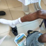 援塞医疗队为他找到膝关节里的“隐匿杀手”