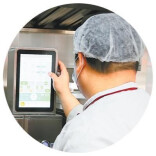 近20年厨龄的厨师，用上了AI炒菜机