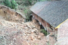 及时转移！10 户 30 人成功避险