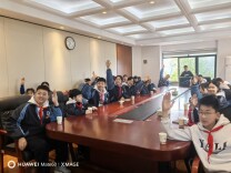 清明祭英烈，童心承薪火