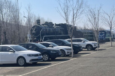 多地宣布清明假期部分机关内部停车场免费供社会车辆临时停放