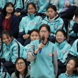 湘西州溶江中学举办青春期专题讲座