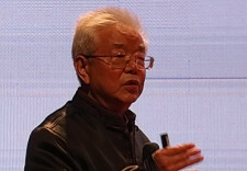 郑佳明：屈原是廉洁文化的开创者