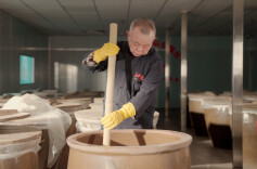 湘味里的非遗⑤｜因“臭”被嫌弃的老匠人，却凭手艺香了一辈子