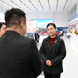 韦朝晖在鹤城区调研