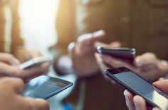 硅谷大厂被裁定须为青少年社媒成瘾负责，对我国有镜鉴之效