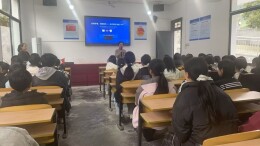  法律援助进校园  法治春风暖人心——龙山县洗洛中学开展法制进校园专题讲座活动