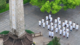 清明时节祭先烈