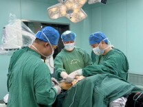 破解排尿难题！娄底市中心医院完成全市首例骶神经刺激器置入术