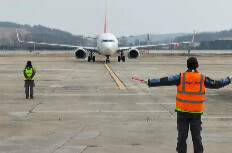 国内航线燃油附加费4月5日起上调，800公里以上由20元涨至120元