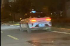 多辆“萝卜快跑”行驶中忽然停车不动，交警“救了很多人”！武汉警方通报