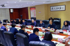 毛万春在省委党史研究院调研