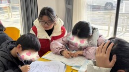 童心“语”梦，春“锋”送暖——长沙民政职院外语学院以专业志愿服务践行雷锋精神