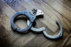 陈志犯罪集团核心骨干成员李雄被从柬埔寨押解回国