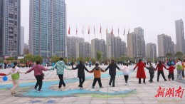 区残联举办世界孤独症日公益宣传活动 用爱守护 “星星的孩子”