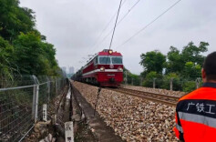 守护铁路“大动脉”！ 石门检察公益诉讼护航清明出行