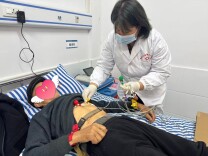 党建引领办实事 老年体检暖人心