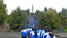 麻阳苗族自治县锦江中学开展清明节祭扫烈士陵园活动