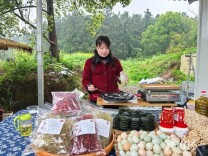 以小屏幕撬动乡村大产业——“直播新农人”刘花香助农兴村记