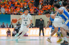 绝境逆转！张家界队79:74 险胜岳阳 获“湘BA”两连胜