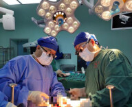 一肝救两人！湖南跨院联合完成高难度在体劈离式肝移植