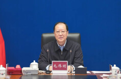 毛伟明检查调度安全生产和社会稳定工作