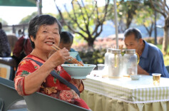 家门口的养老服务暖了百姓心