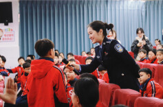 花垣县公安局开展英烈精神暨法治进校园活动