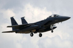 美媒称获救飞行员已被送往科威特，其在伊躲避细节公布