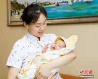 蜂蜜水可致婴儿中毒！医生提醒1岁内严禁食用